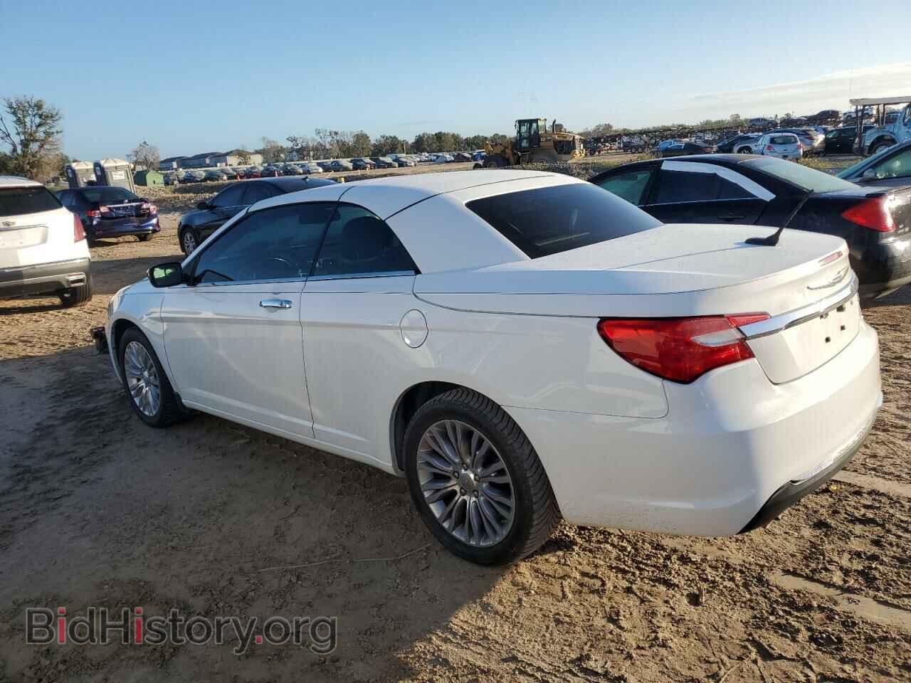 2013 CHRYSLER 200 - VIN: 1C3BCBFG0DN650282 - Фото 2