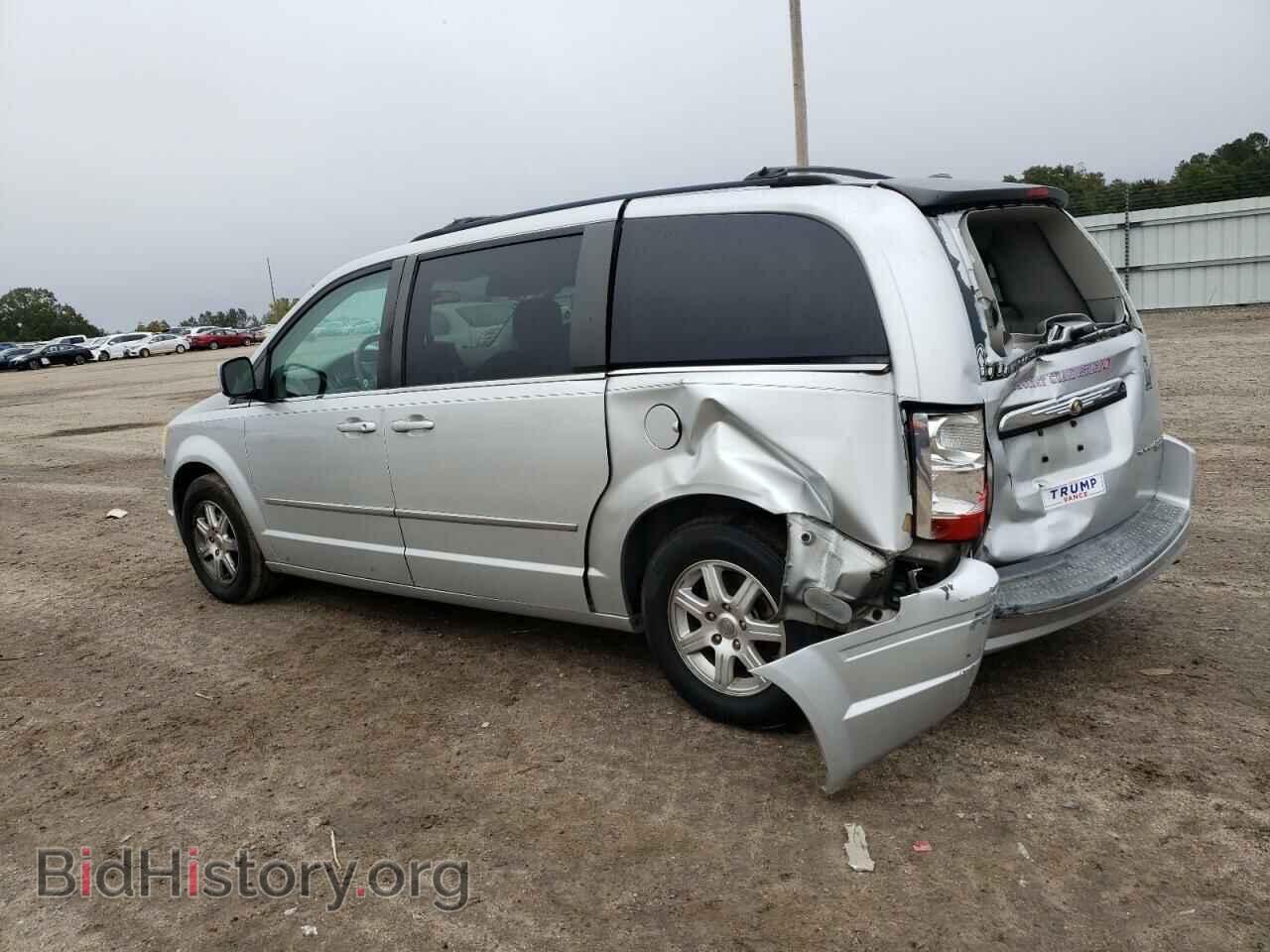 2010 CHRYSLER MINIVAN - VIN: 2A4RR5D18AR102757 - Фото 2