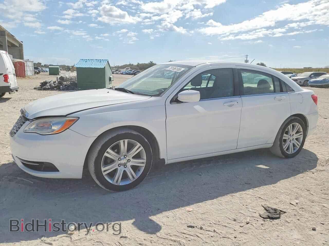 Фотография 1C3CCBAB6DN761726 - CHRYSLER 200 2013