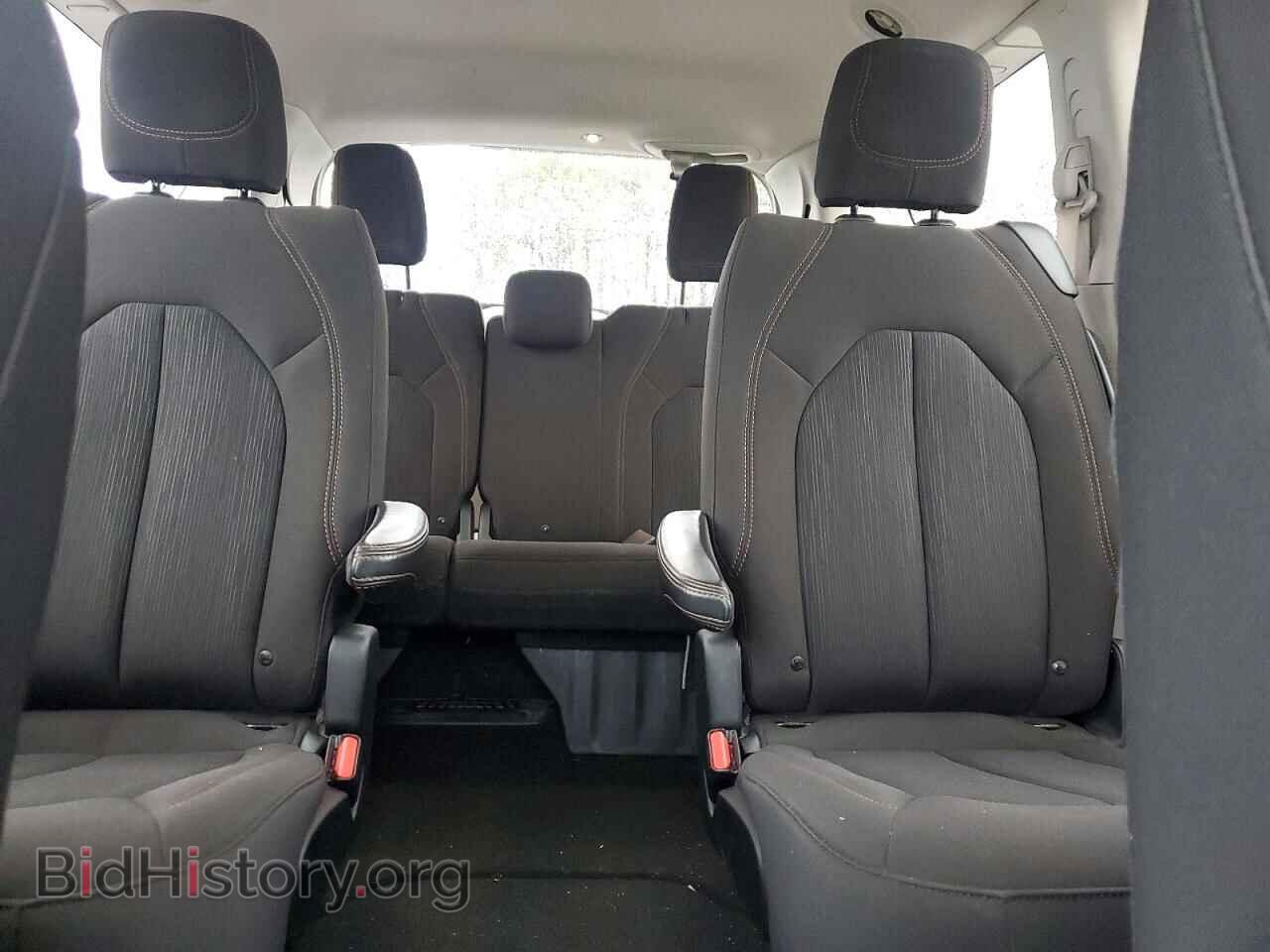 2018 CHRYSLER PACIFICA - VIN: 2C4RC1FGXJR111493 - Photo 10
