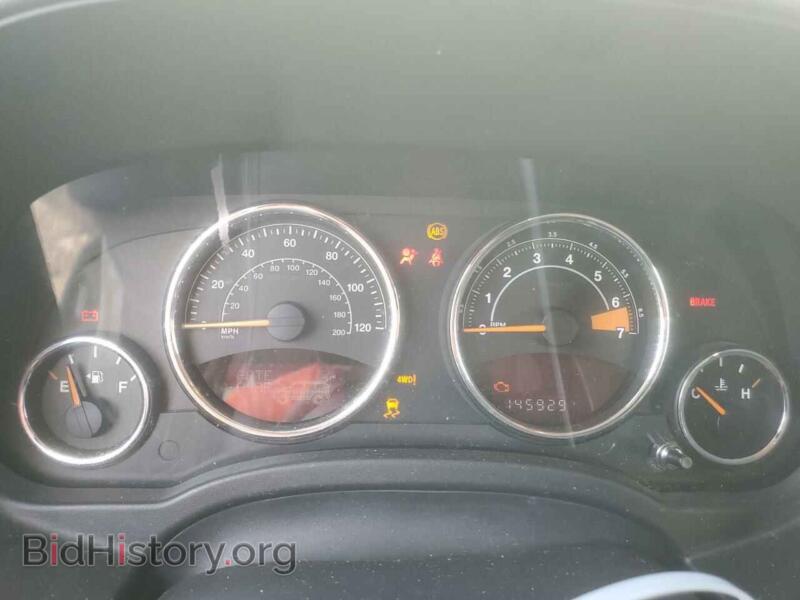 2014 Jeep COMPASS (VIN 1C4NJDEB5ED500918) — photo 9 of 14