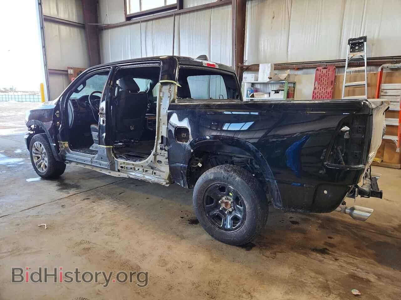 2020 RAM 1500 - VIN: 1C6SRFKM3LN261249 - Фото 2