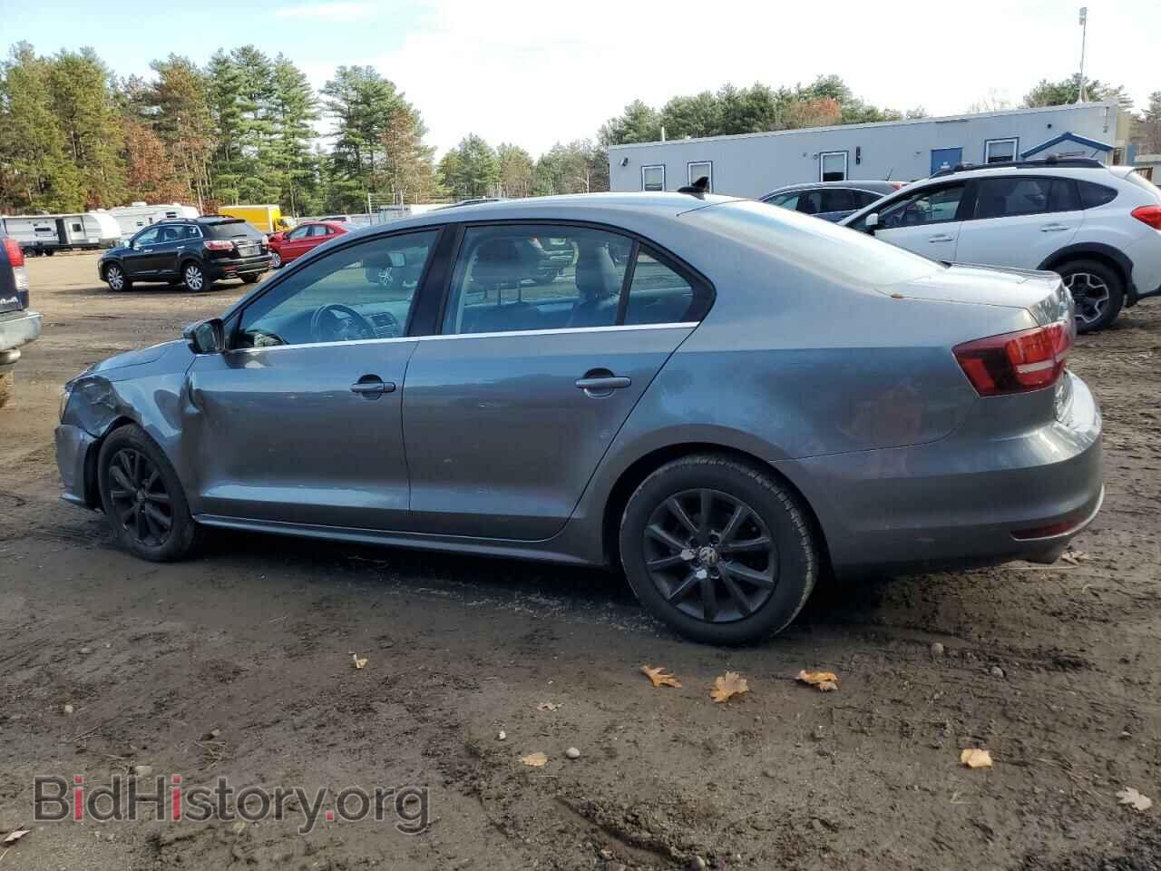 2017 VOLKSWAGEN JETTA - VIN: 3VWDB7AJ1HM311714 - Фото 2