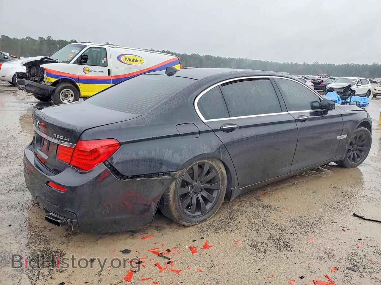 2011 BMW 750 - VIN: WBAKC8C58BC432887 - Фото 3
