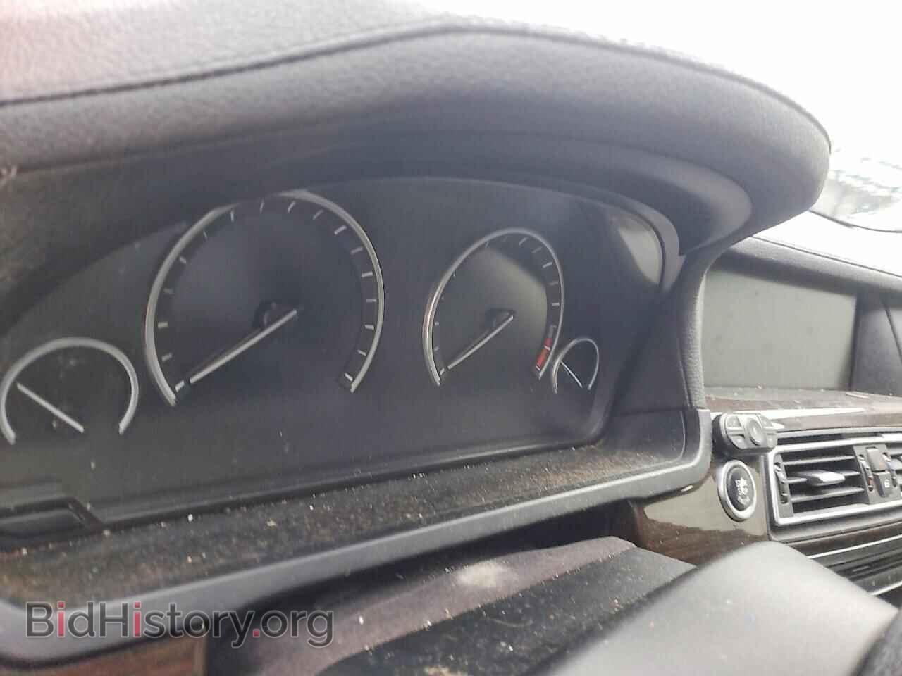 2011 BMW 750 - VIN: WBAKC8C58BC432887 - Фото 9