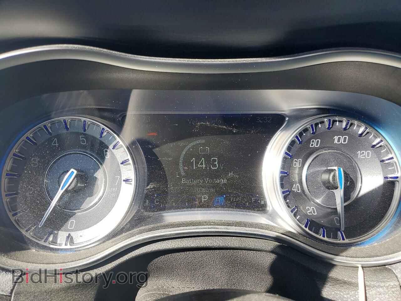2016 CHRYSLER 300 - VIN: 2C3CCARG5GH283810 - Фото 9