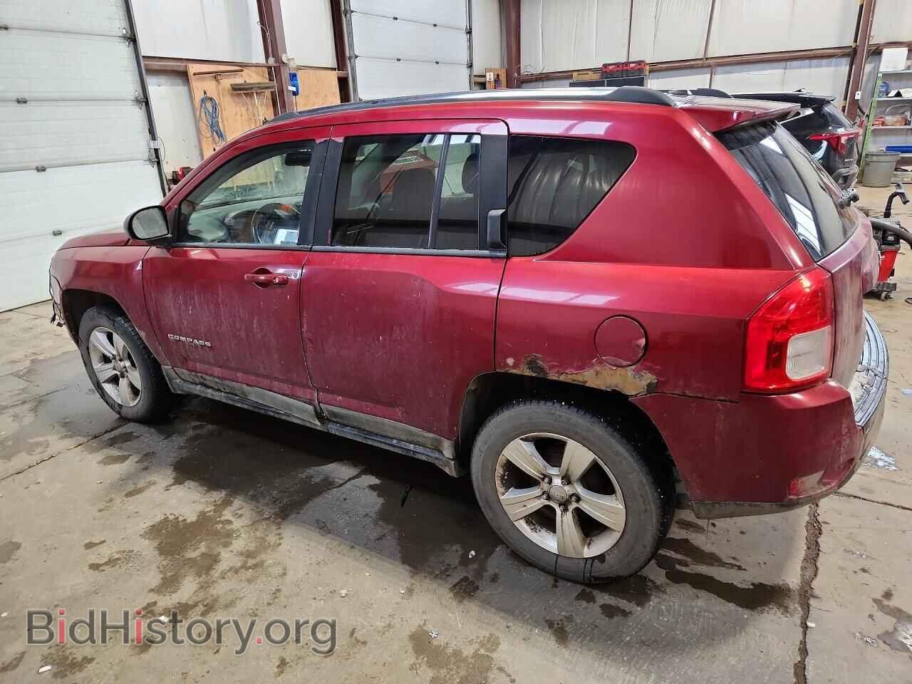 2011 JEEP COMPASS - VIN: 1J4NT4FBXBD224055 - Фото 2
