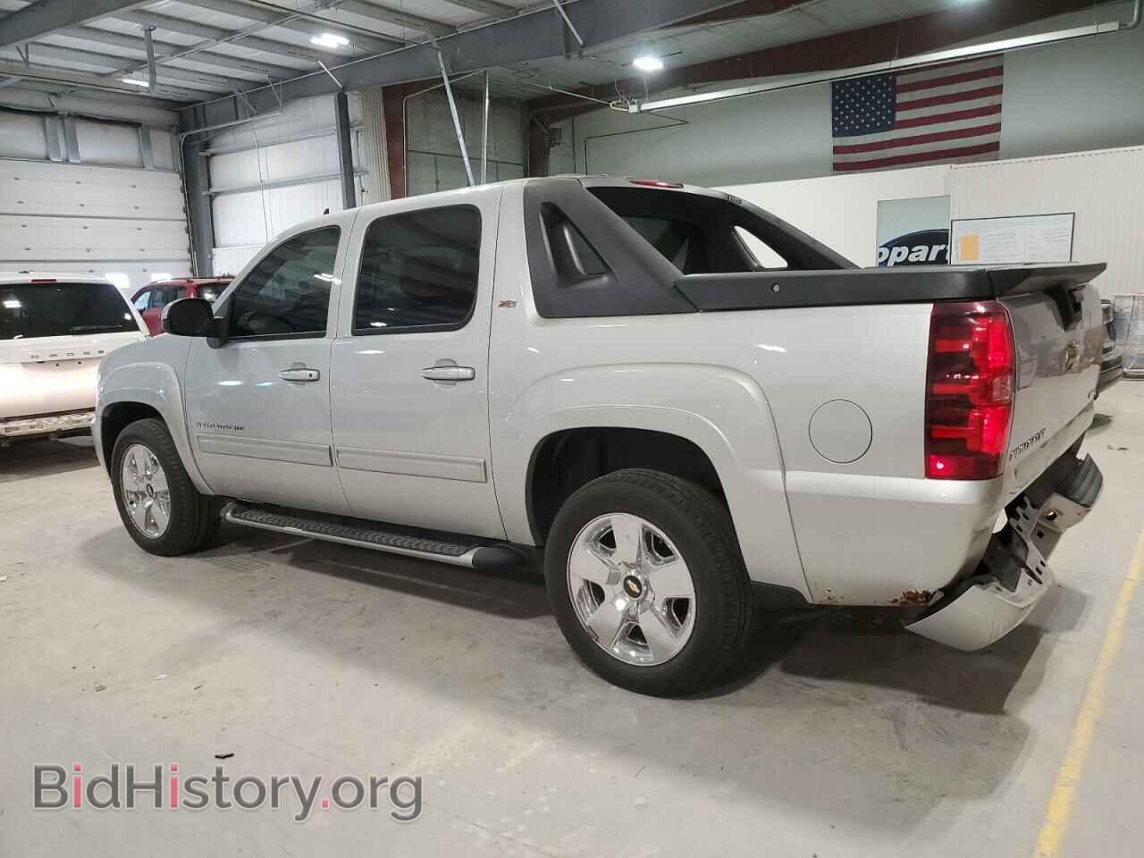 2010 CHEVROLET AVALANCHE - VIN: 3GNVKFE0XAG103183 - Фото 2