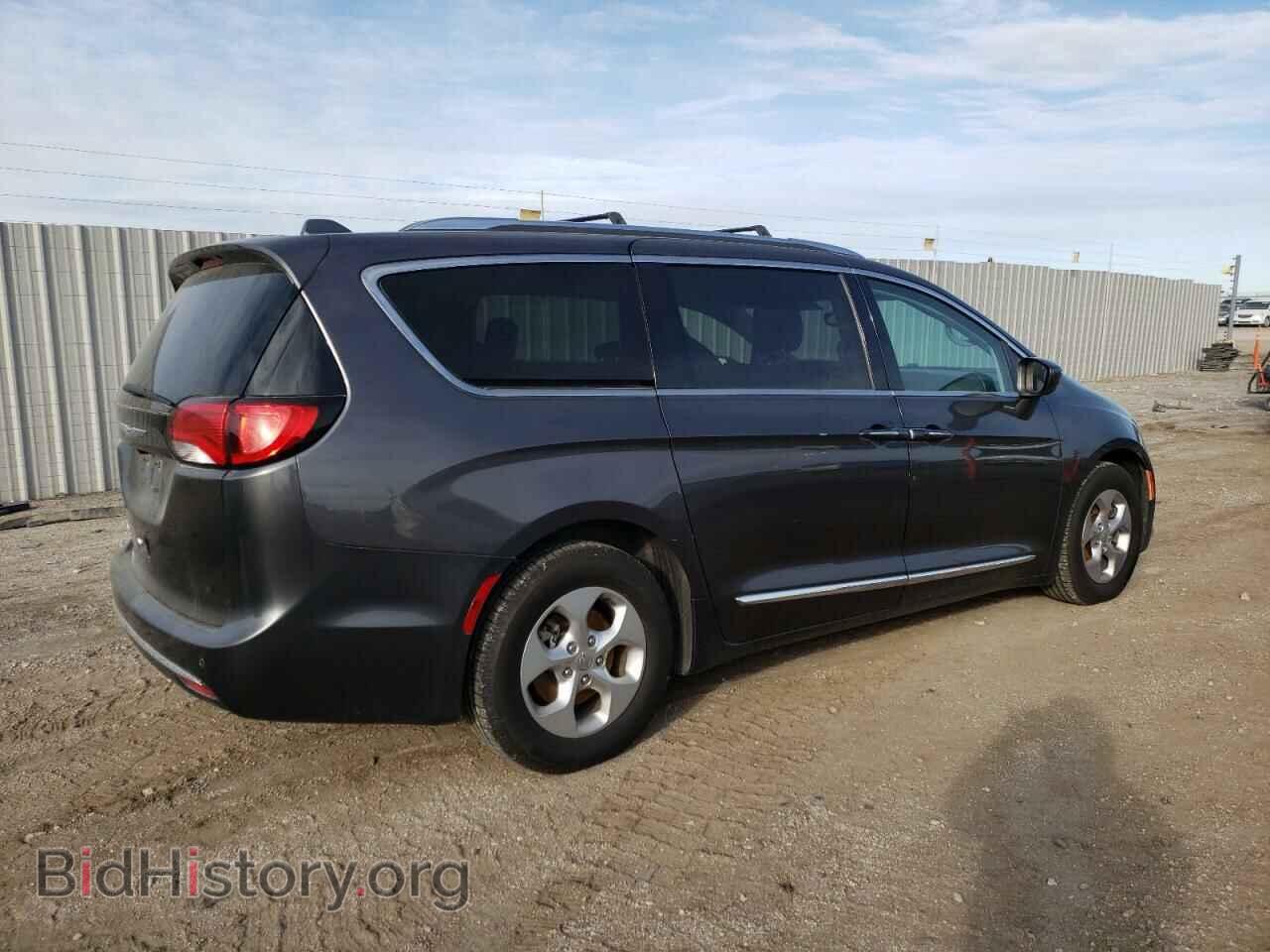 2017 CHRYSLER PACIFICA - VIN: 2C4RC1EG1HR585277 - Photo 3
