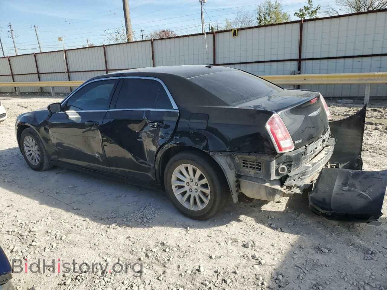 2014 CHRYSLER 300 - VIN: 2C3CCAAG0EH305821 - Photo 2