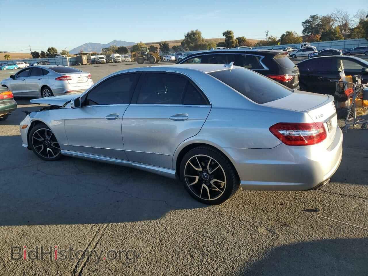2013 MERCEDES-BENZ E-CLASS - VIN: WDDHF5KB2DA730317 - Фото 2