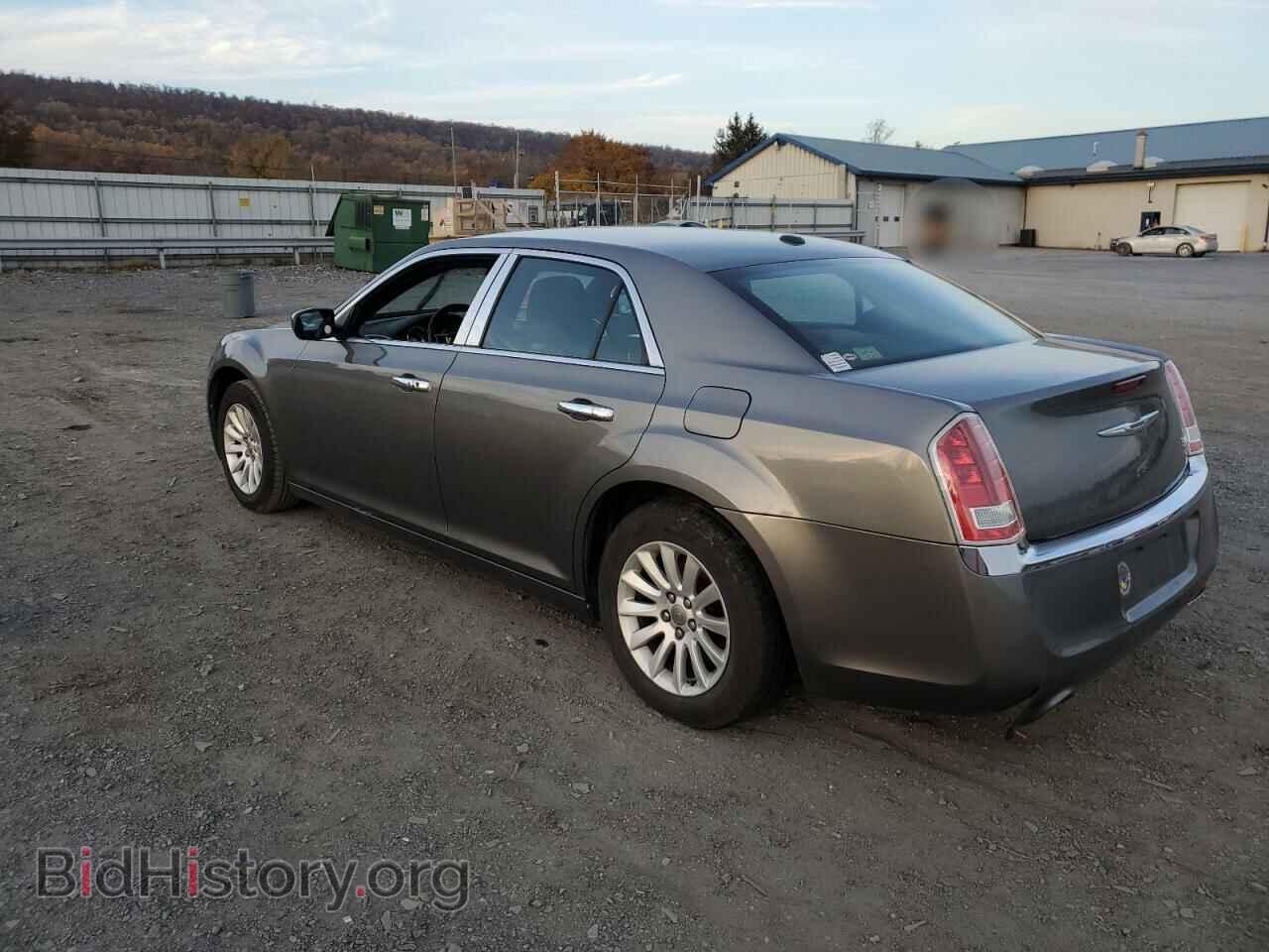2012 CHRYSLER 300 - VIN: 2C3CCAAG3CH129747 - Фото 2