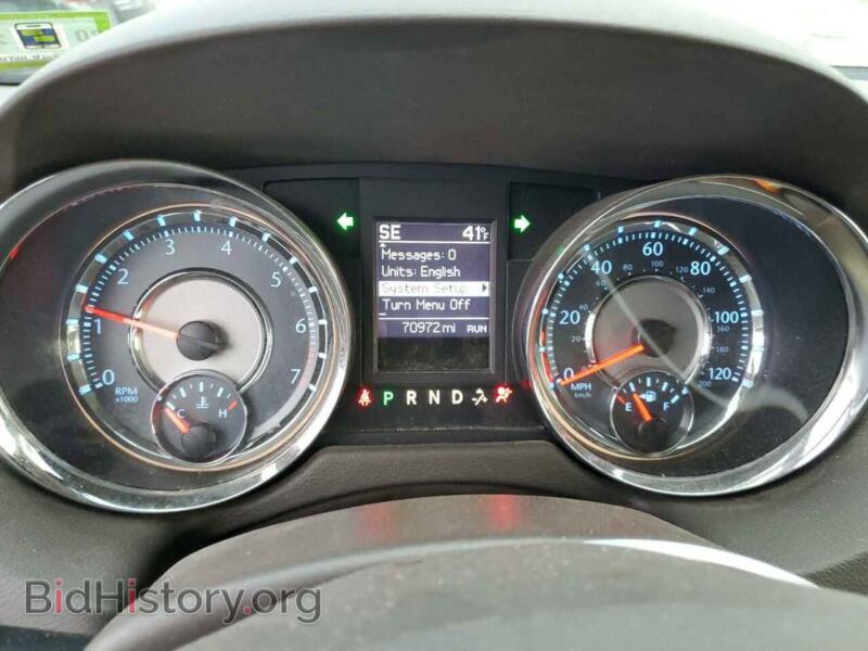 2016 Chrysler MINIVAN (VIN 2C4RC1BG4GR228551) — photo 9 of 14