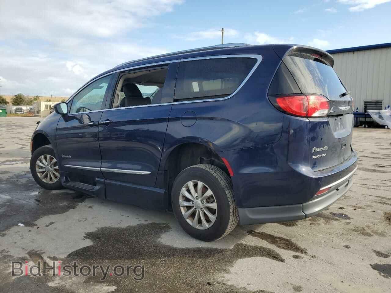2019 CHRYSLER PACIFICA - VIN: 2C4RC1BG7KR732536 - Фото 2