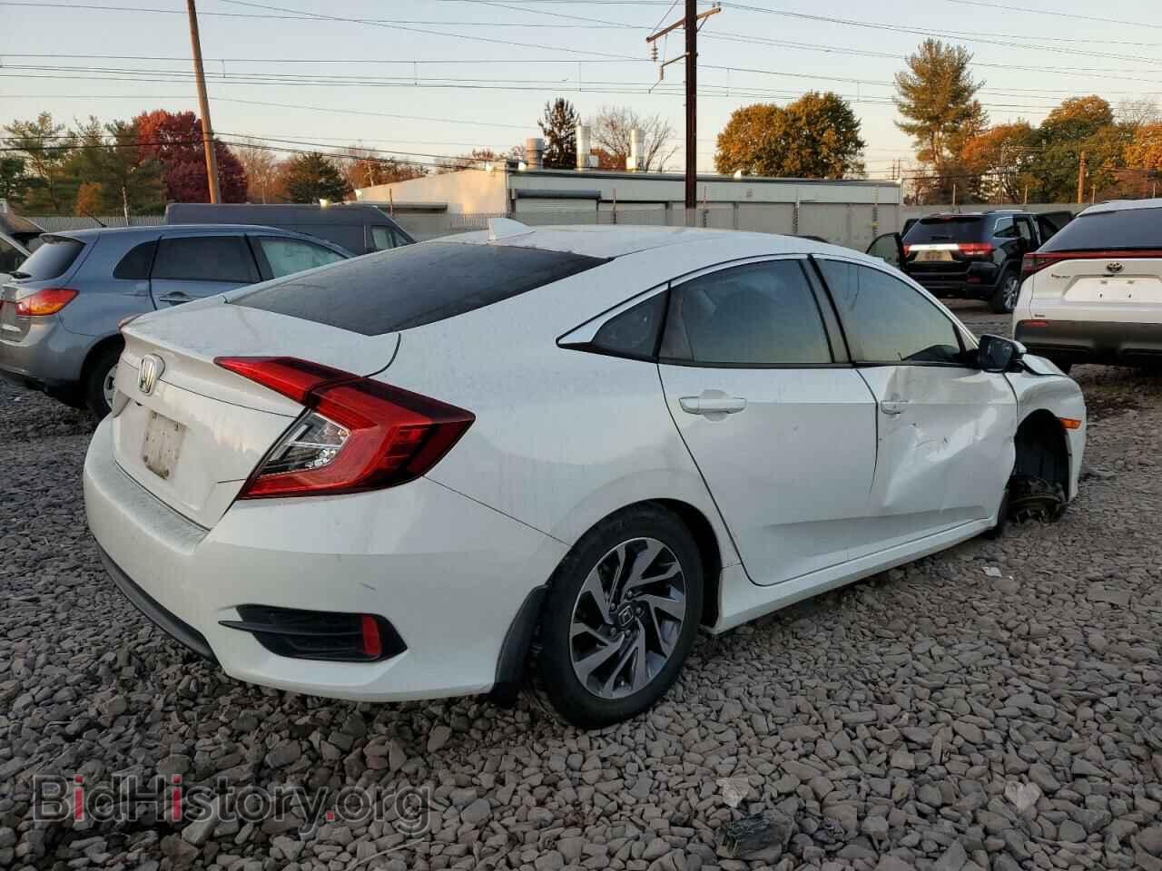 2018 HONDA CIVIC - VIN: 2HGFC2F73JH500122 - Фото 4