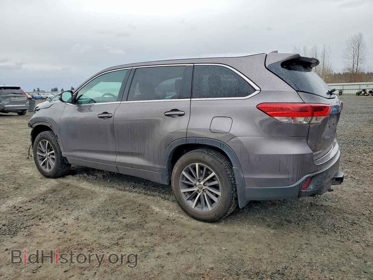 2017 TOYOTA HIGHLANDER - VIN: 5TDJZRFH6HS432192 - Фото 2