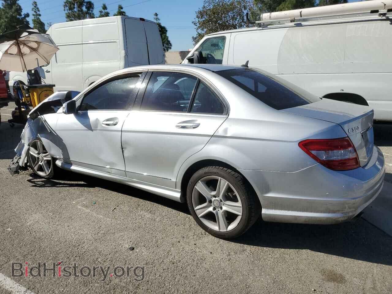 2010 MERCEDES-BENZ C-CLASS - VIN: WDDGF5EB6AR113619 - Фото 2