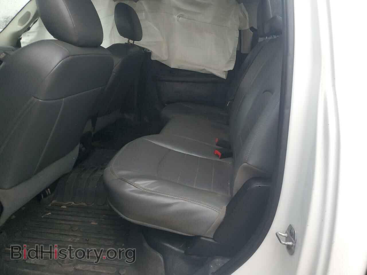 2014 RAM All Models - VIN: 3C6UR4HL0EG327988 - Фото 10