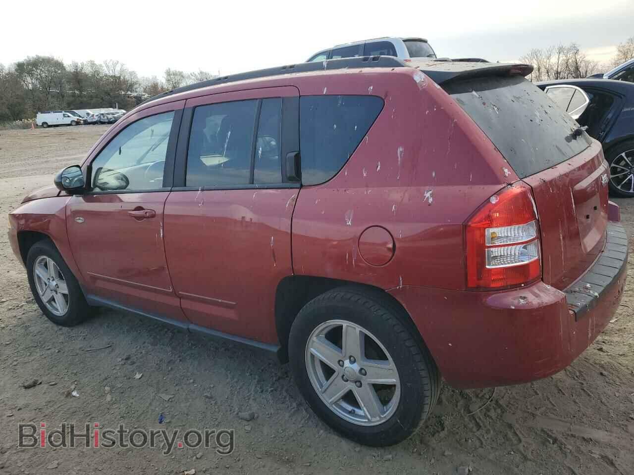 2010 JEEP COMPASS - VIN: 1J4NT4FB4AD653500 - Photo 2