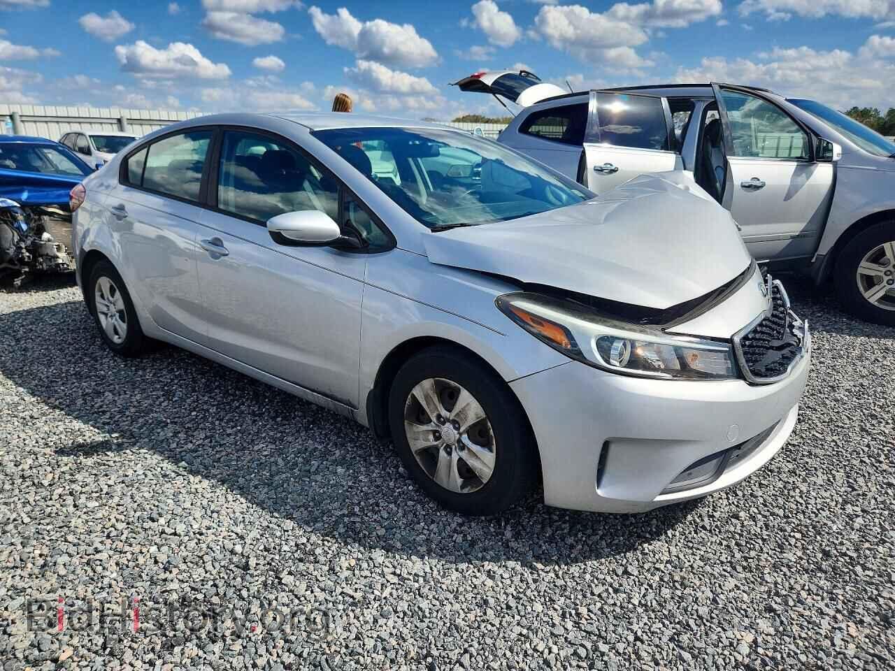 2017 KIA FORTE - VIN: 3KPFK4A78HE106321 - Фото 4
