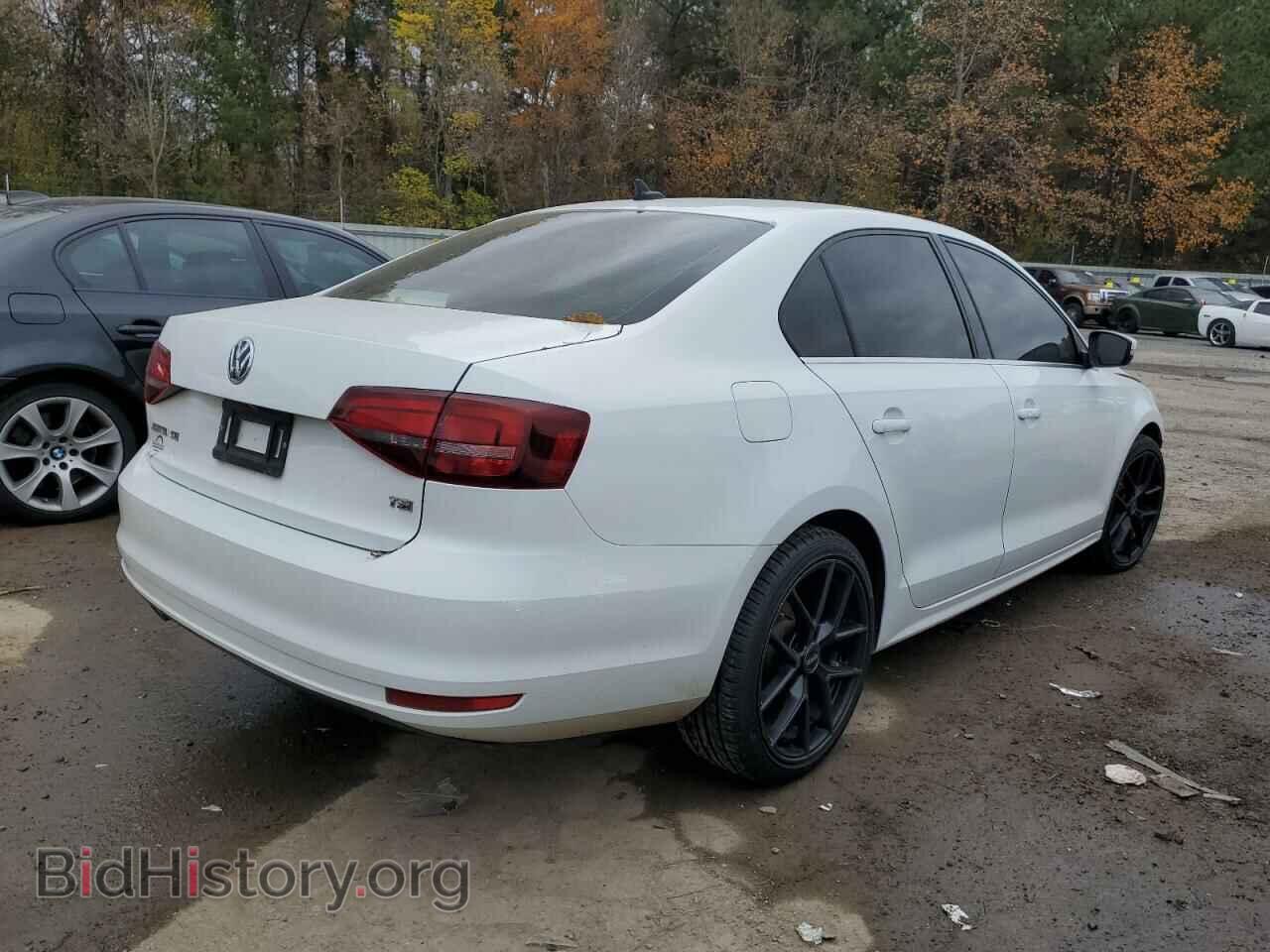 2017 VOLKSWAGEN JETTA - VIN: 3VWDB7AJ3HM266050 - Фото 3
