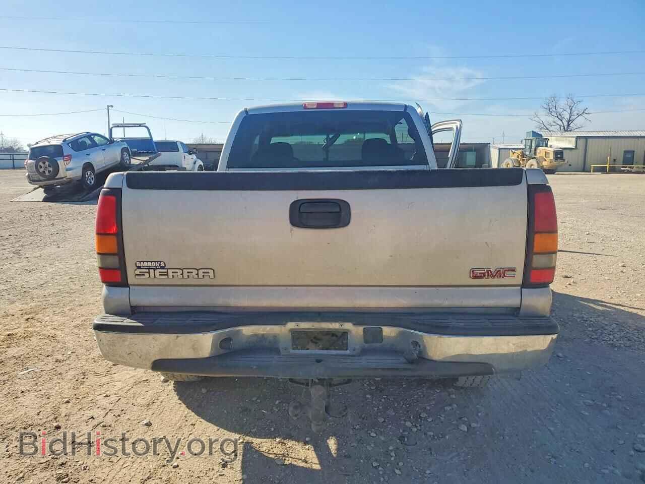 2005 GMC SIERRA - VIN: 2GTEC19V051210921 - Photo 6
