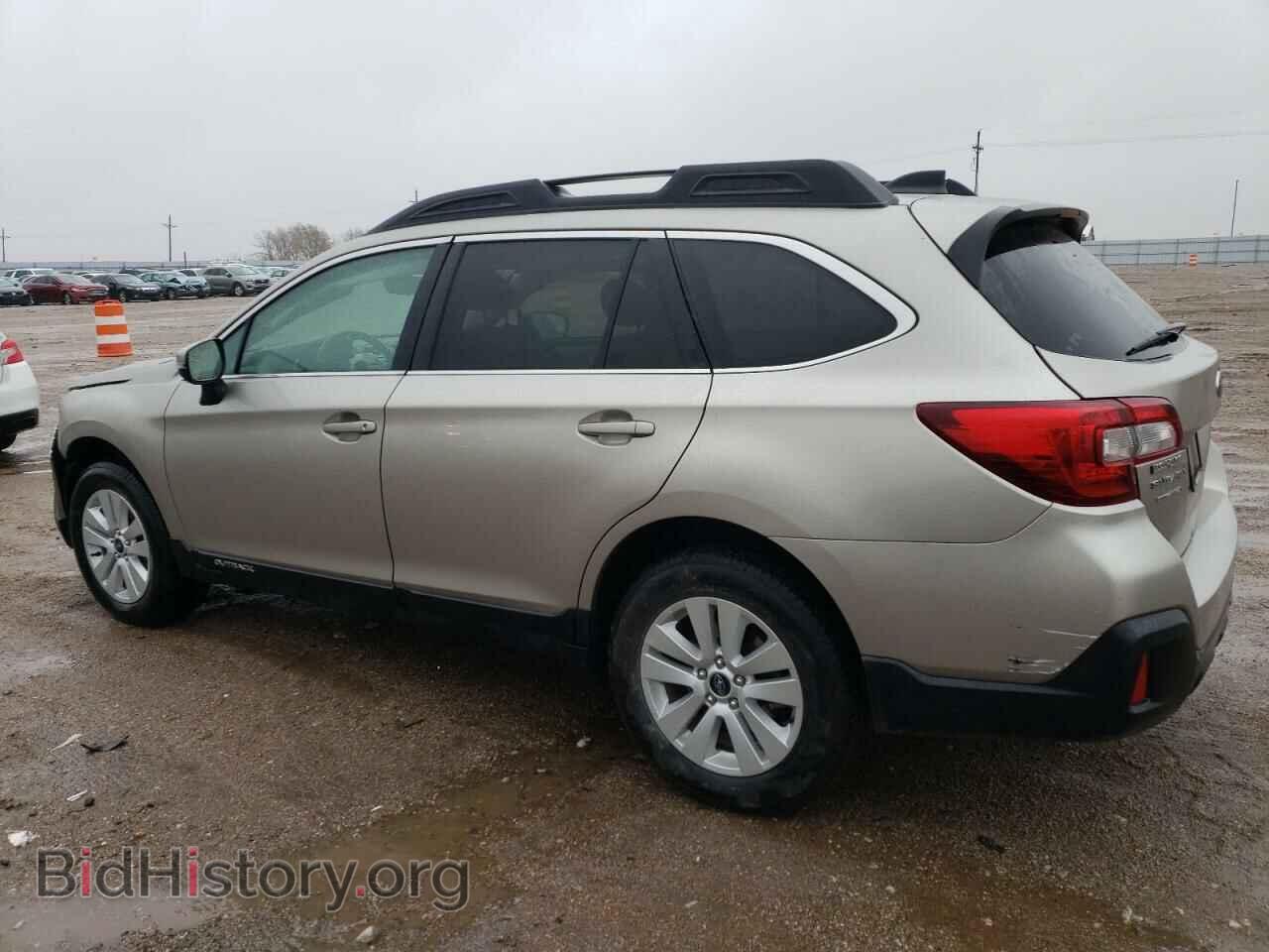 2019 SUBARU OUTBACK - VIN: 4S4BSAFC0K3327599 - Фото 2