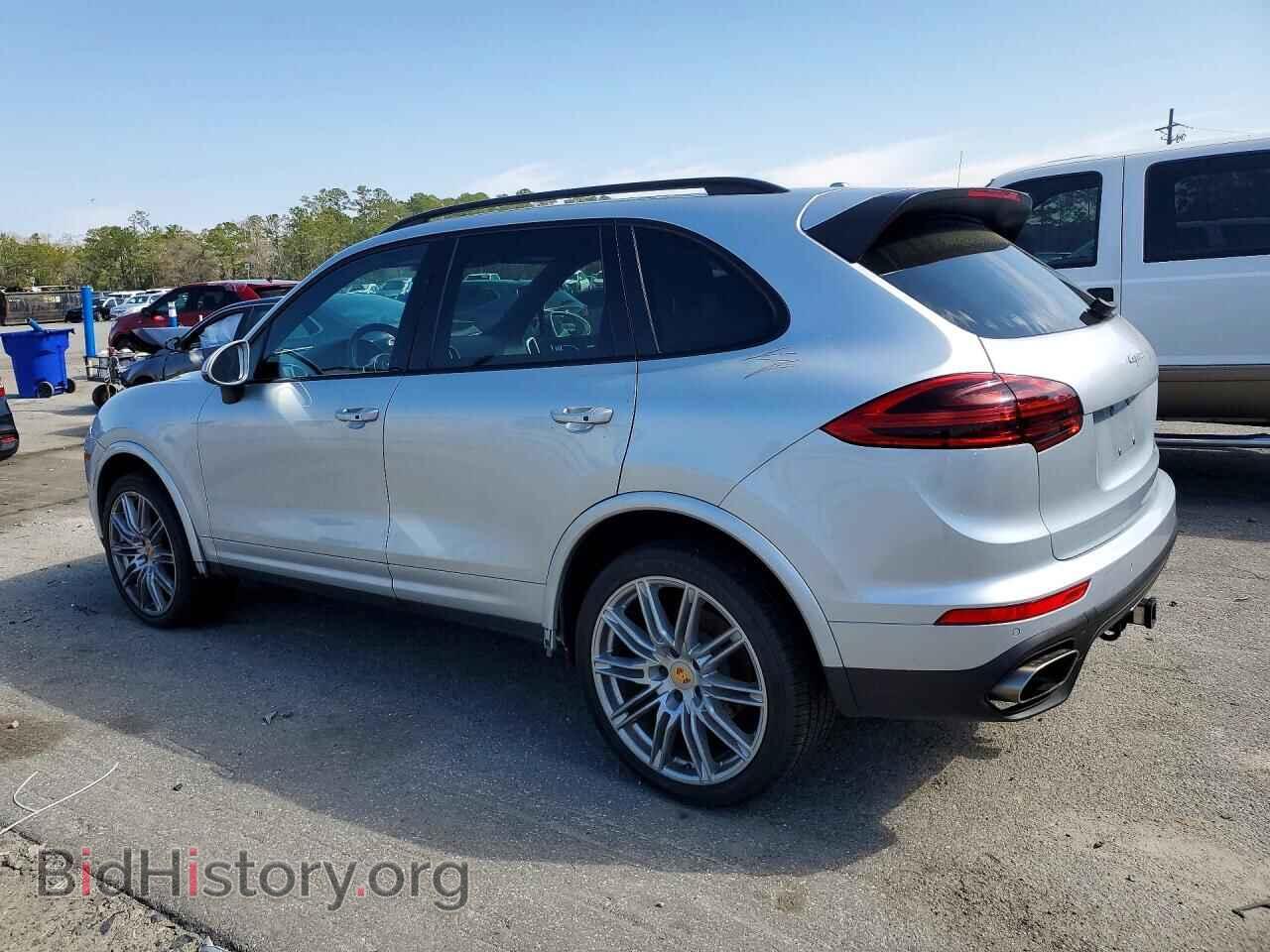 2017 PORSCHE CAYENNE - VIN: WP1AA2A23HKA86349 - Фото 2