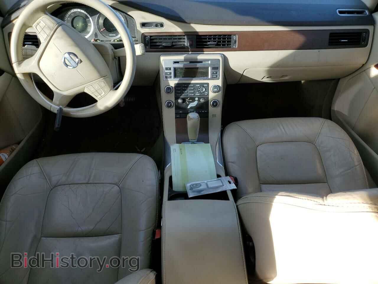 2011 VOLVO XC70 - VIN: YV4952BL8B1097938 - Фото 8