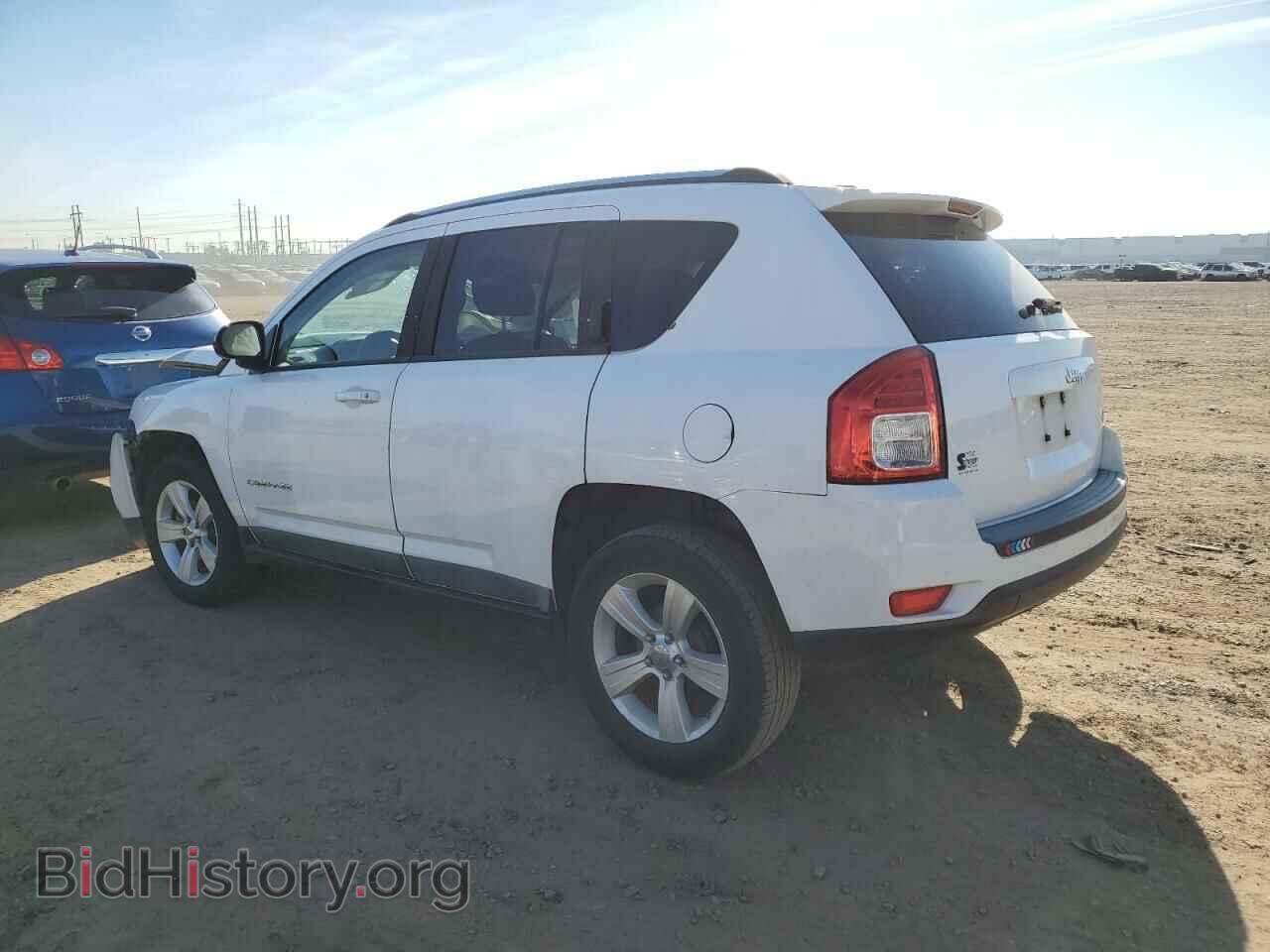 2011 JEEP COMPASS - VIN: 1J4NT1FA2BD287804 - Photo 2