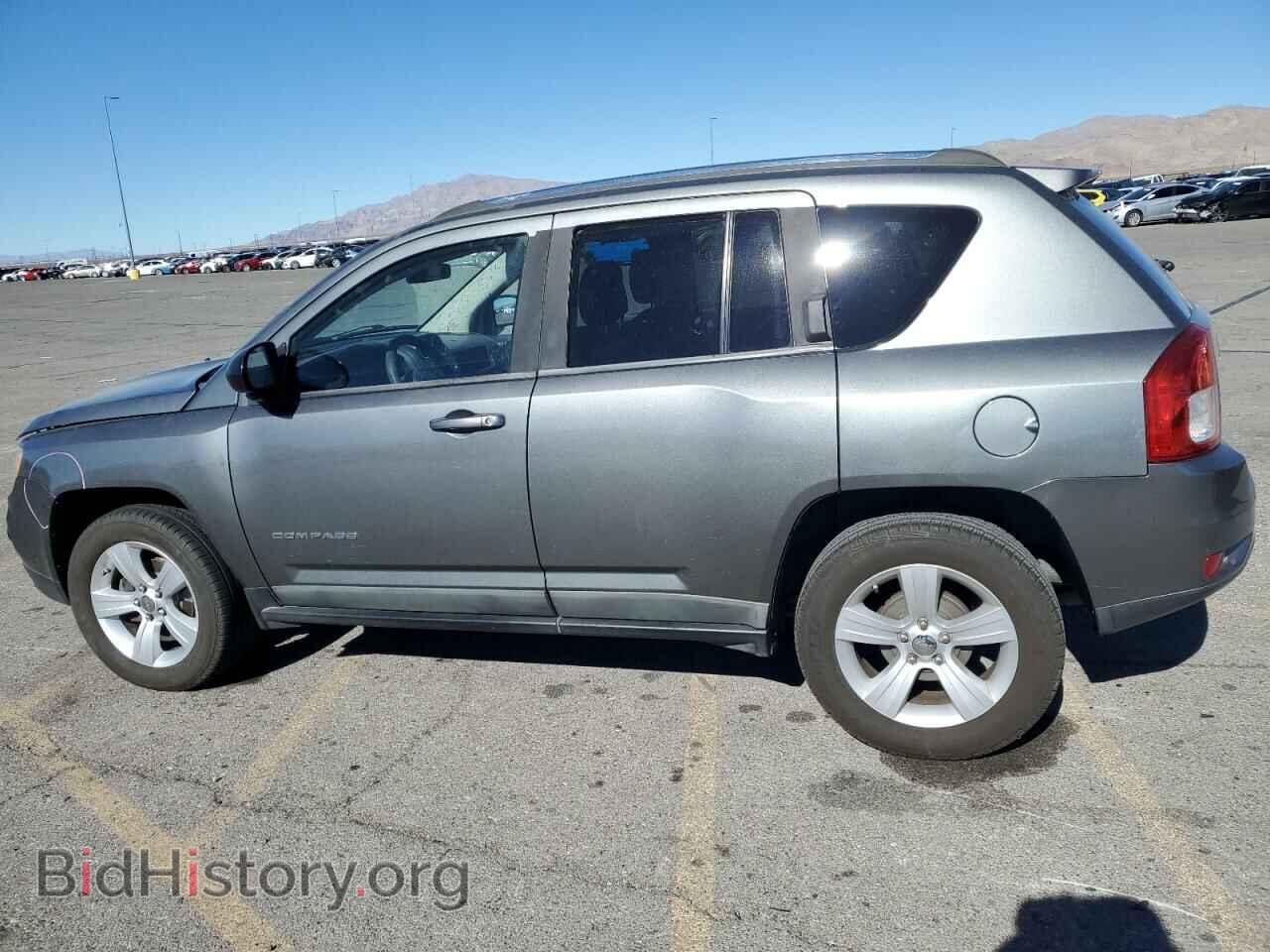 2011 JEEP COMPASS - VIN: 1J4NT1FA8BD215912 - Фото 2