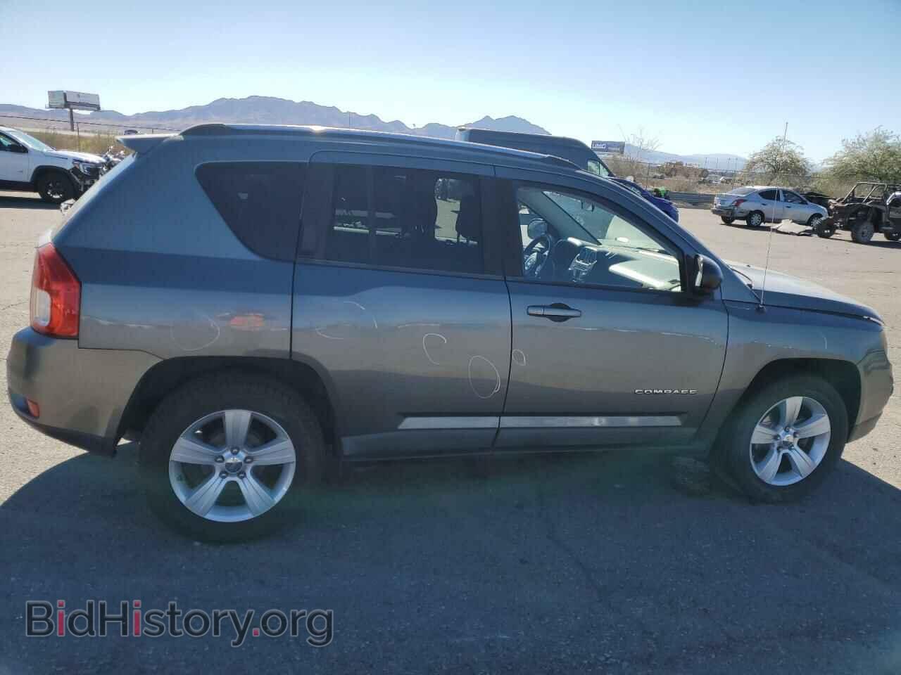 2011 JEEP COMPASS - VIN: 1J4NT1FA8BD215912 - Фото 3