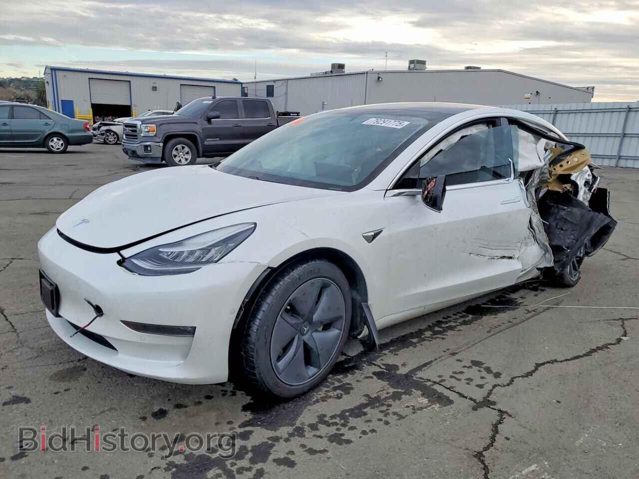 Photo 5YJ3E1EB3LF636724 - TESLA MODEL 3 2020