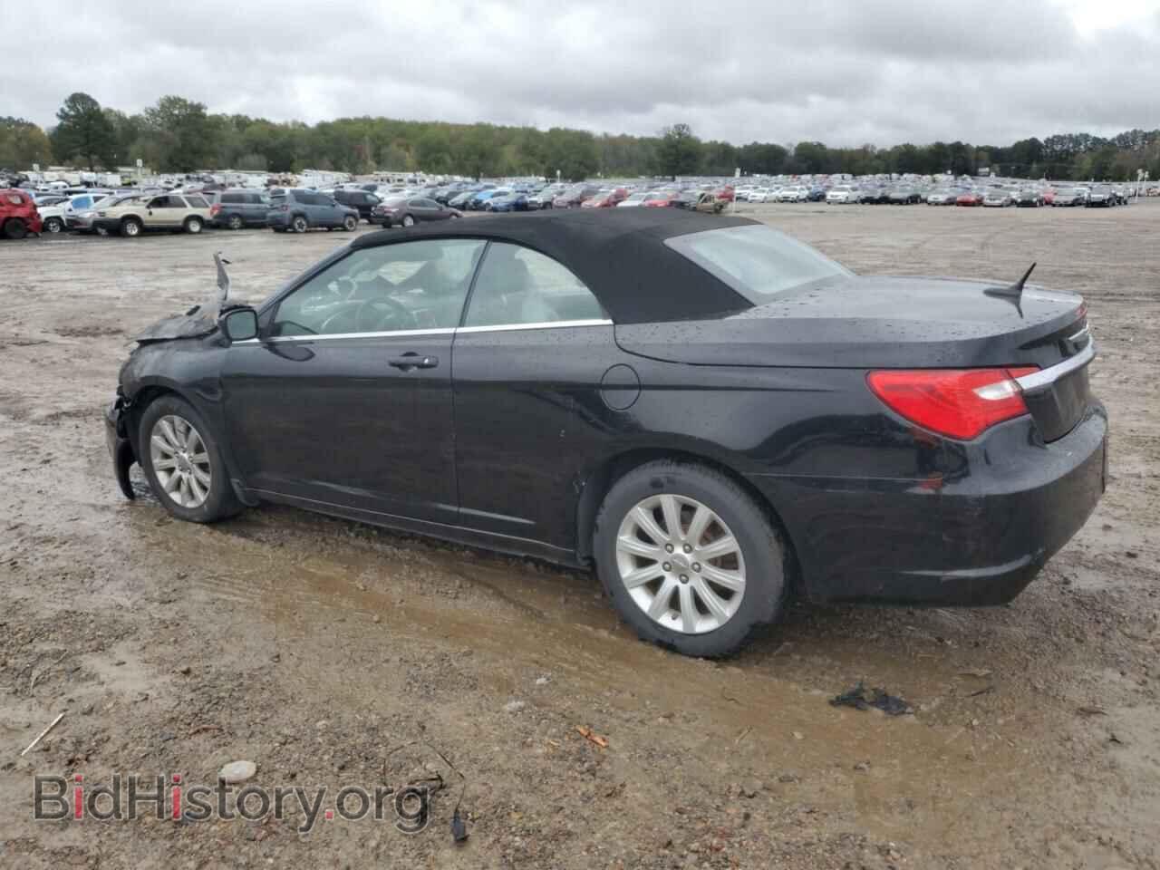 2013 CHRYSLER 200 - VIN: 1C3BCBEB2DN560119 - Фото 2
