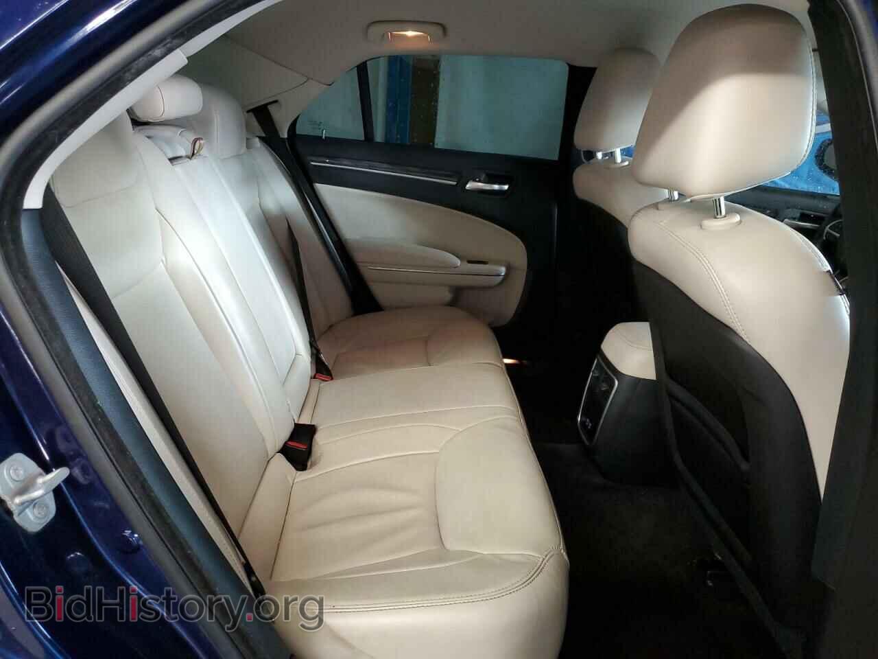2016 CHRYSLER 300 - VIN: 2C3CCAAG1GH334456 - Фото 10