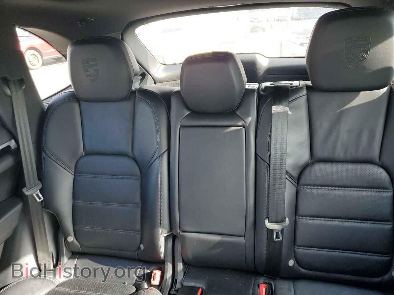 2017 PORSCHE CAYENNE - VIN: WP1AE2A20HLA70933 - Фото 10