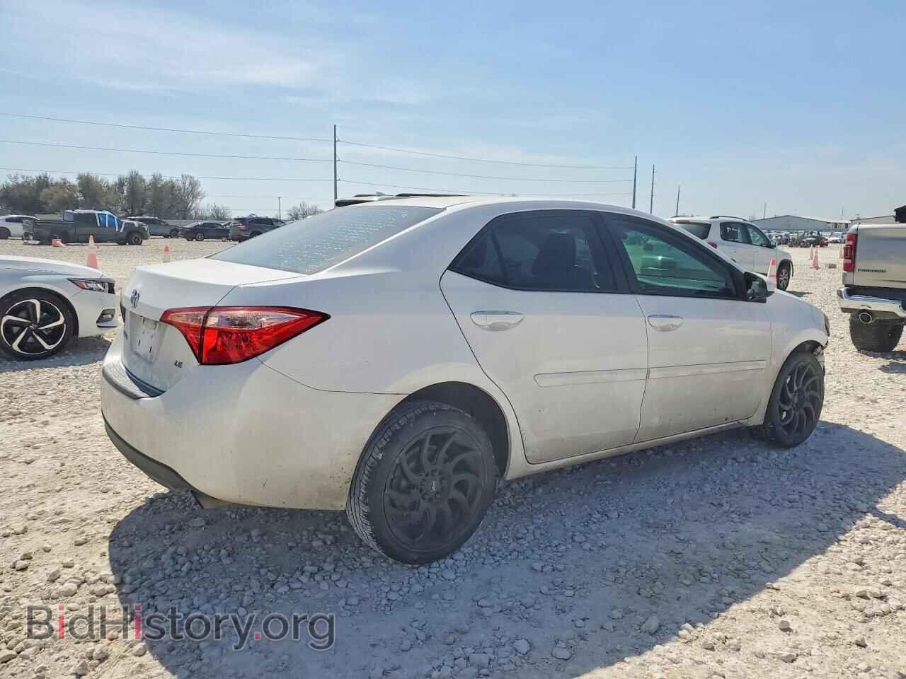 2017 TOYOTA COROLLA - VIN: 2T1BURHEXHC816412 - Фото 3