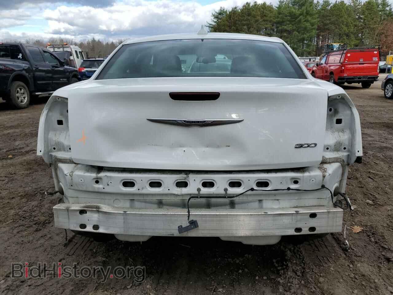 2019 CHRYSLER 300 - VIN: 2C3CCAAG0KH566359 - Фото 6
