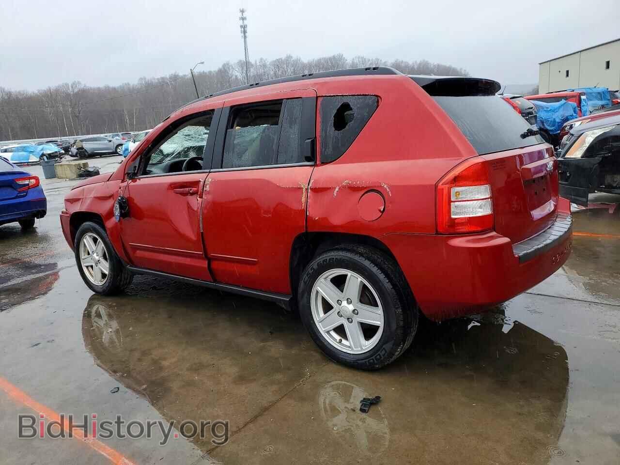 2010 JEEP COMPASS - VIN: 1J4NT4FA2AD516451 - Photo 2