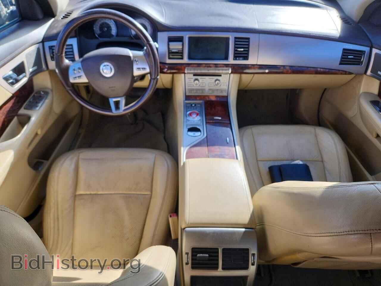 2009 JAGUAR XF - VIN: SAJXA06B29HR05098 - Фото 8
