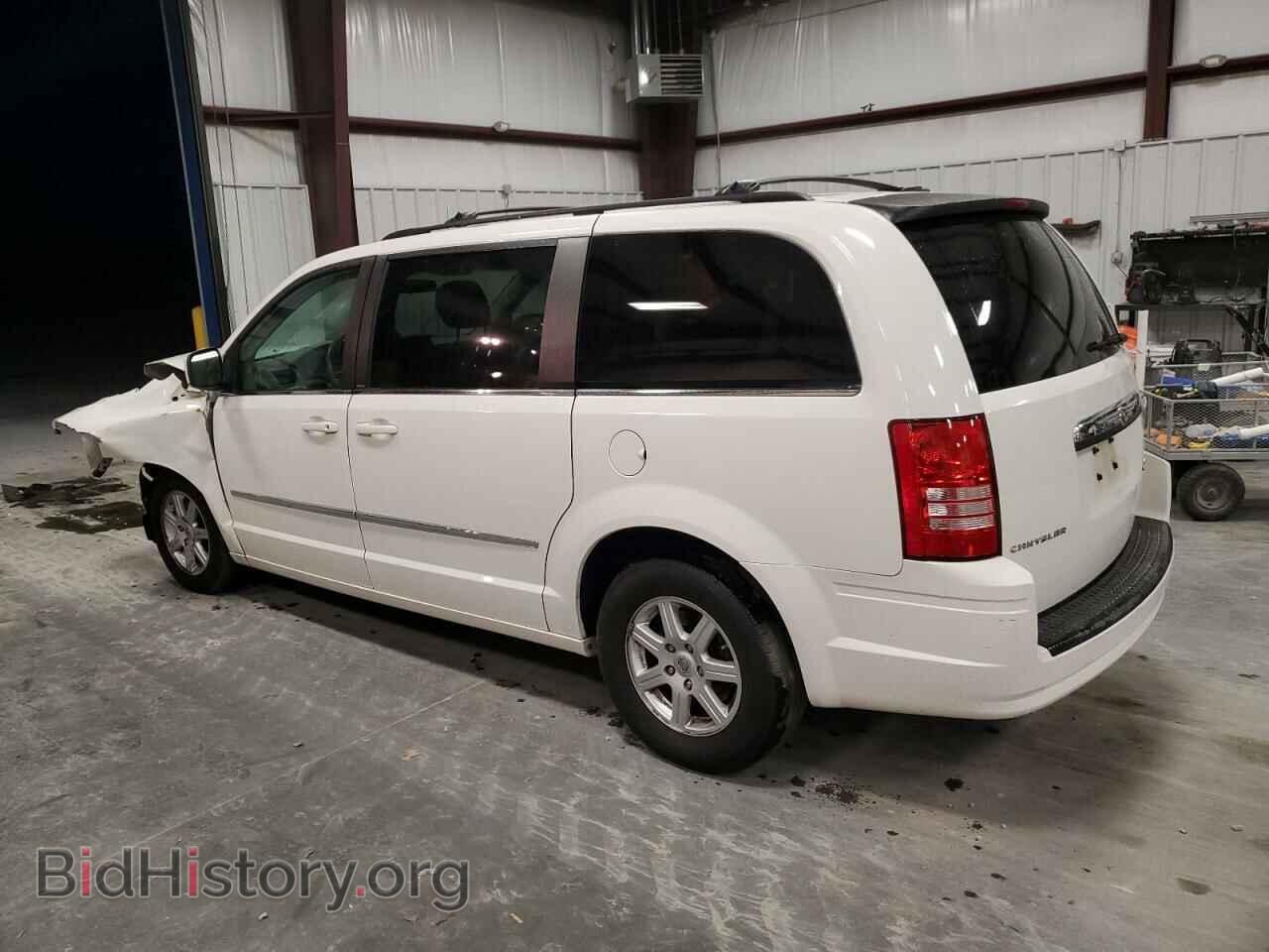 2010 CHRYSLER MINIVAN - VIN: 2A4RR5D16AR197965 - Фото 2