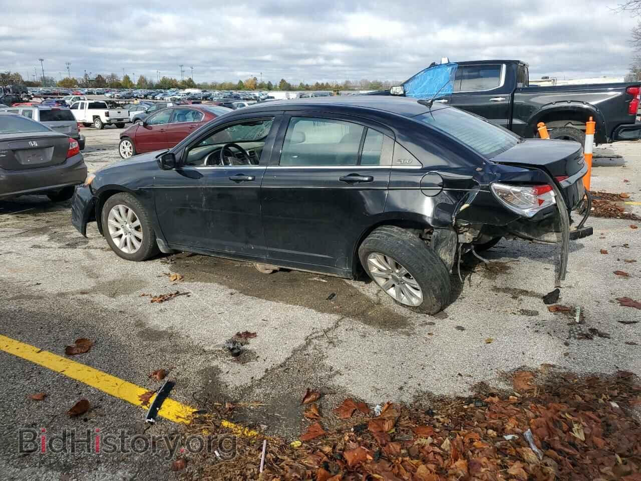 2011 CHRYSLER 200 - VIN: 1C3BC1FGXBN548253 - Фото 2