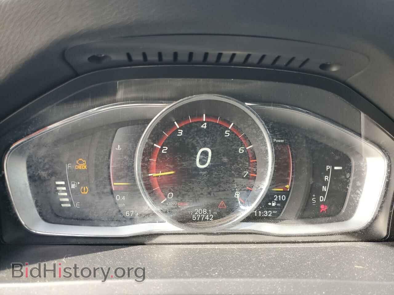 2017 VOLVO S60 - VIN: YV126MFL0H2425390 - Фото 9