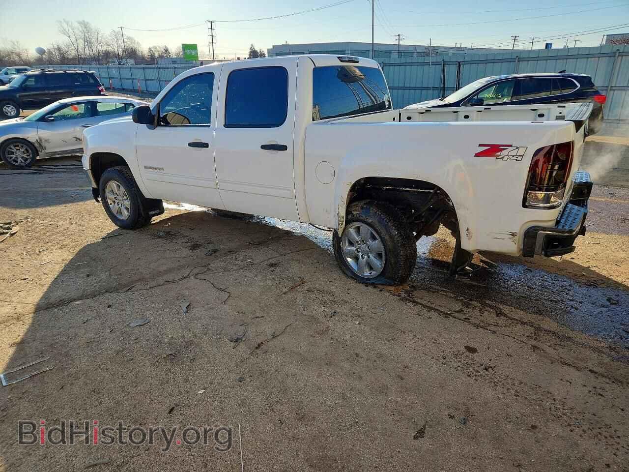 2013 GMC All Models - VIN: 3GTP2VE70DG365601 - Photo 2