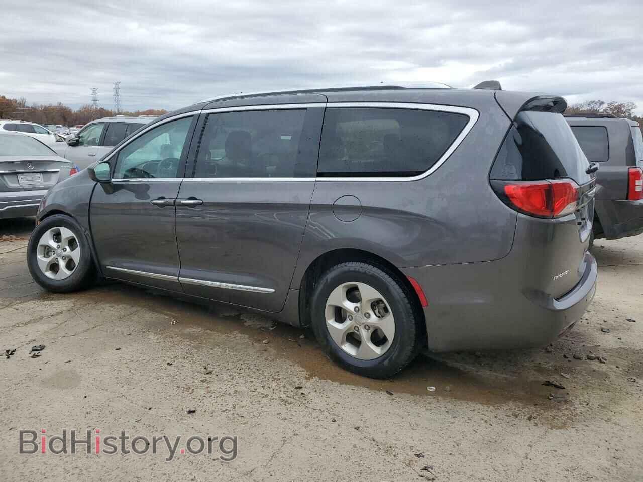 2017 CHRYSLER PACIFICA - VIN: 2C4RC1EGXHR644505 - Фото 2