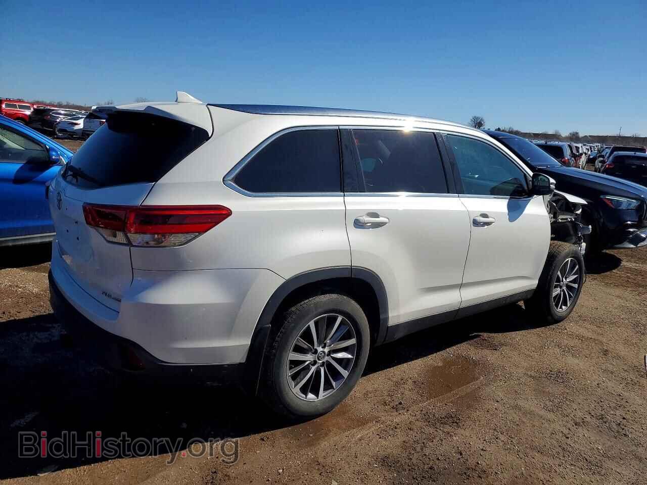 2019 TOYOTA HIGHLANDER - VIN: 5TDJZRFH2KS576894 - Фото 3