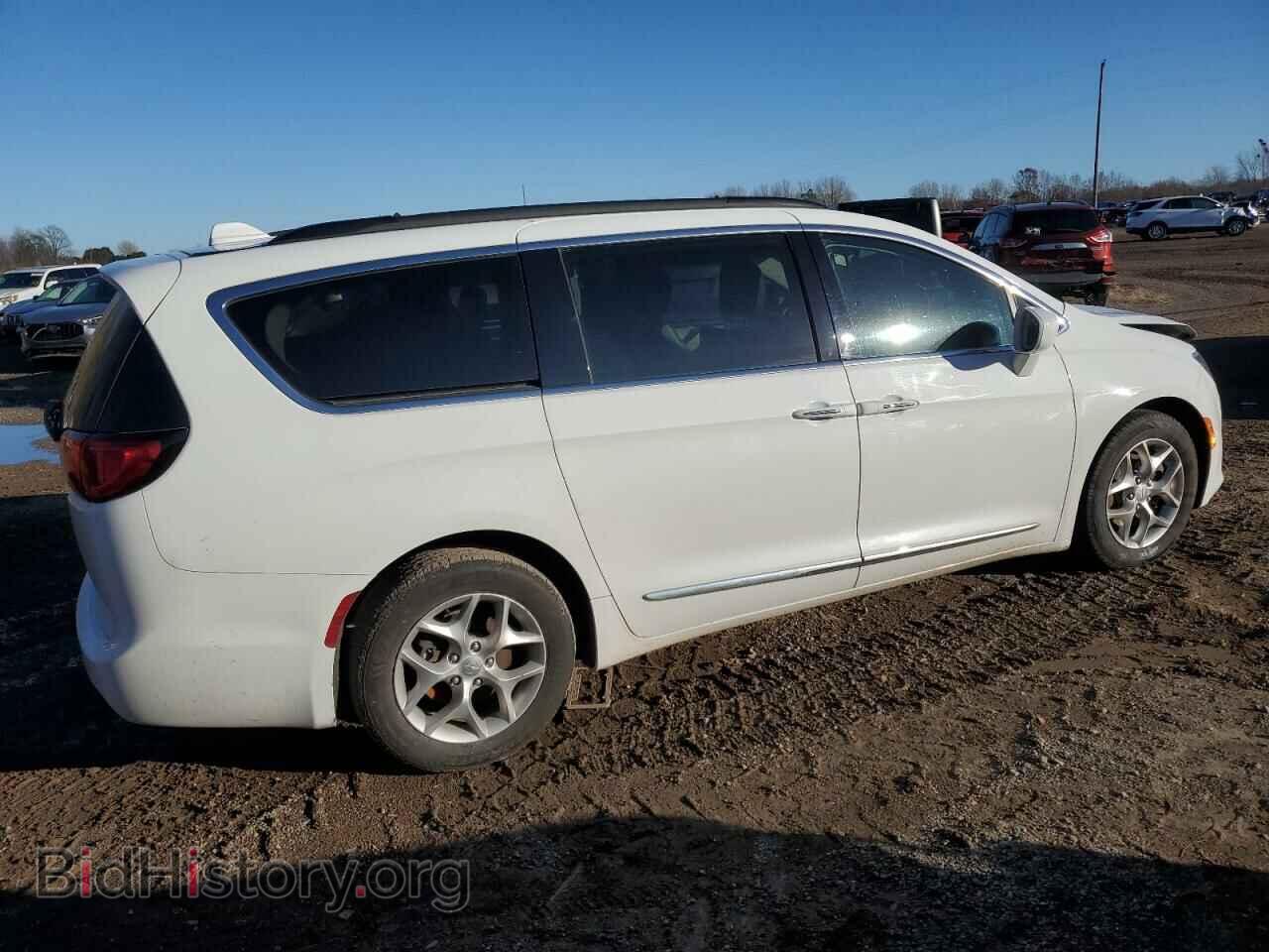 2017 CHRYSLER PACIFICA - VIN: 2C4RC1BG9HR758046 - Photo 3