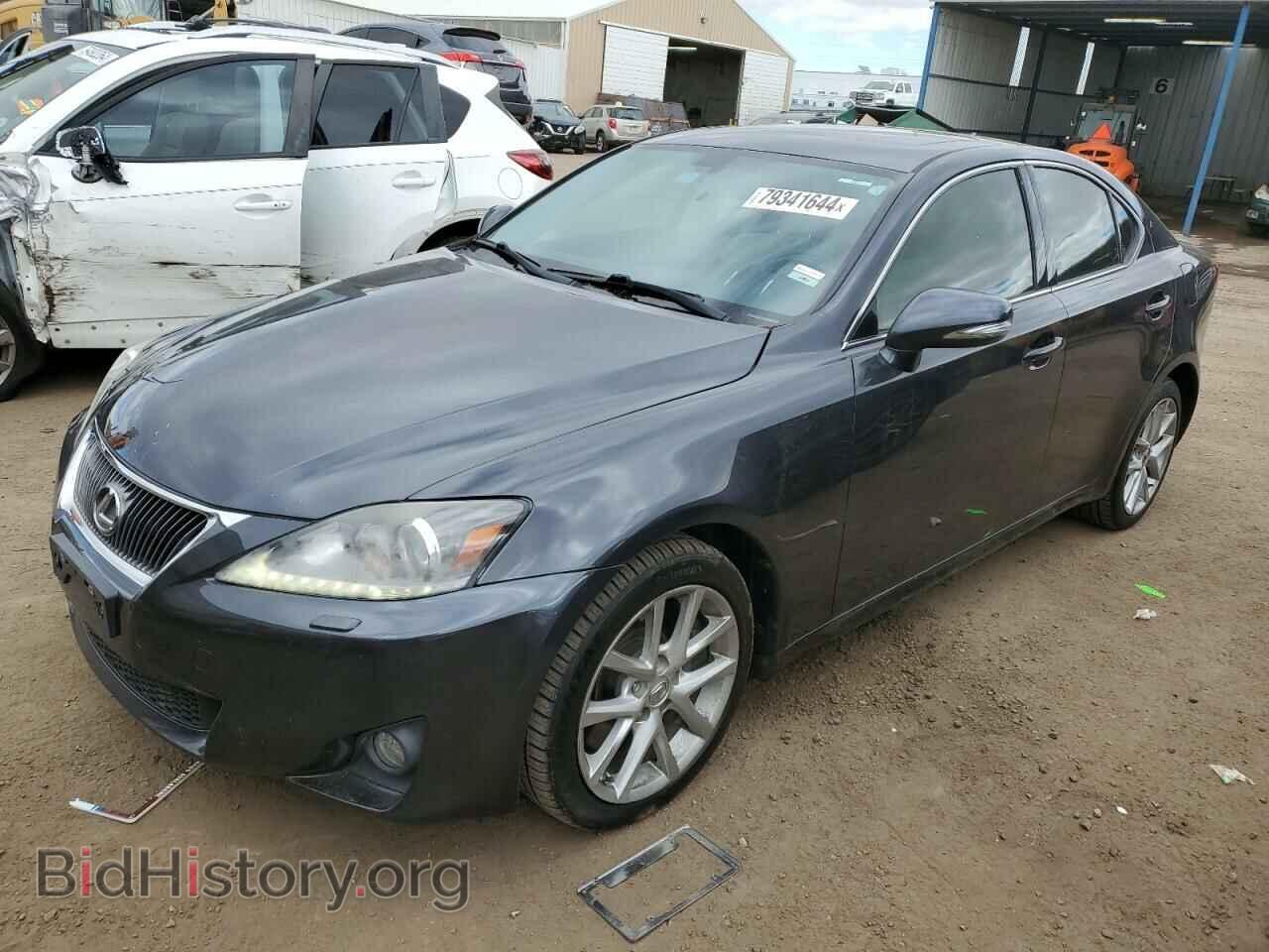 Photo JTHCE5C2XB5001122 - LEXUS IS 2011