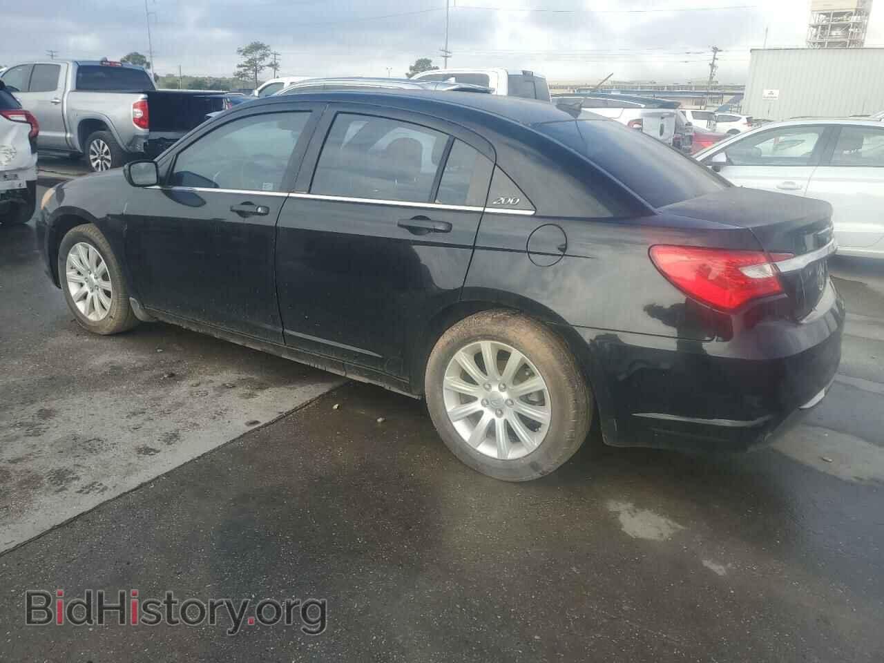 2013 CHRYSLER 200 - VIN: 1C3CCBBB4DN618109 - Фото 2