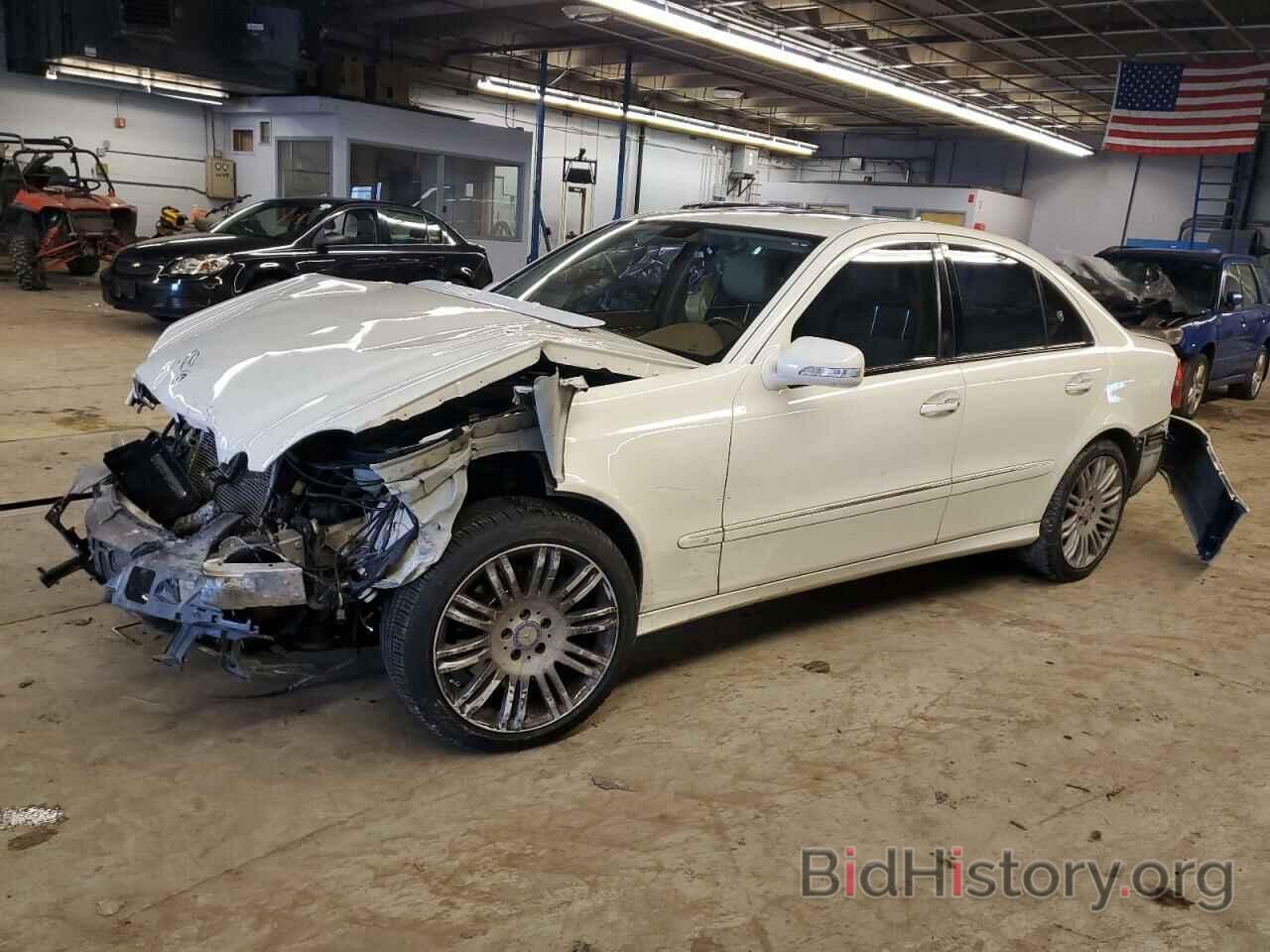 Photo WDBUF87X68B304398 - MERCEDES-BENZ E-CLASS 2008